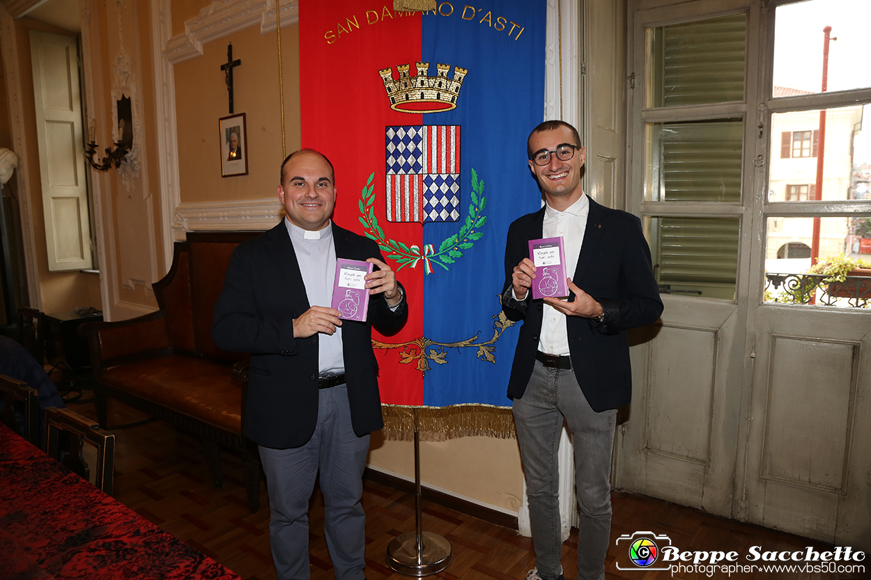VBS_3215 - Presentazione Libro 'Vangelo per Fuori Sede' di Don Mauro Canta.jpg